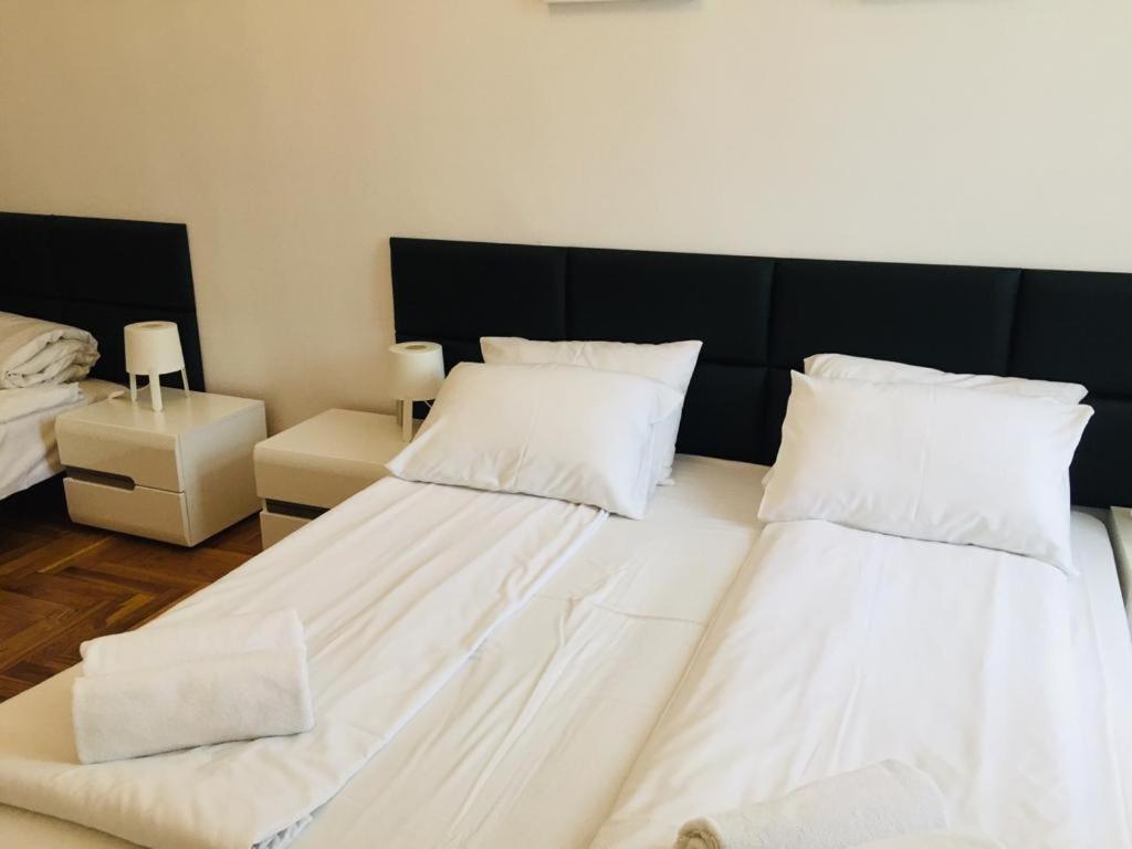 Main Market Square Apartments คราคูฟ ภายนอก รูปภาพ